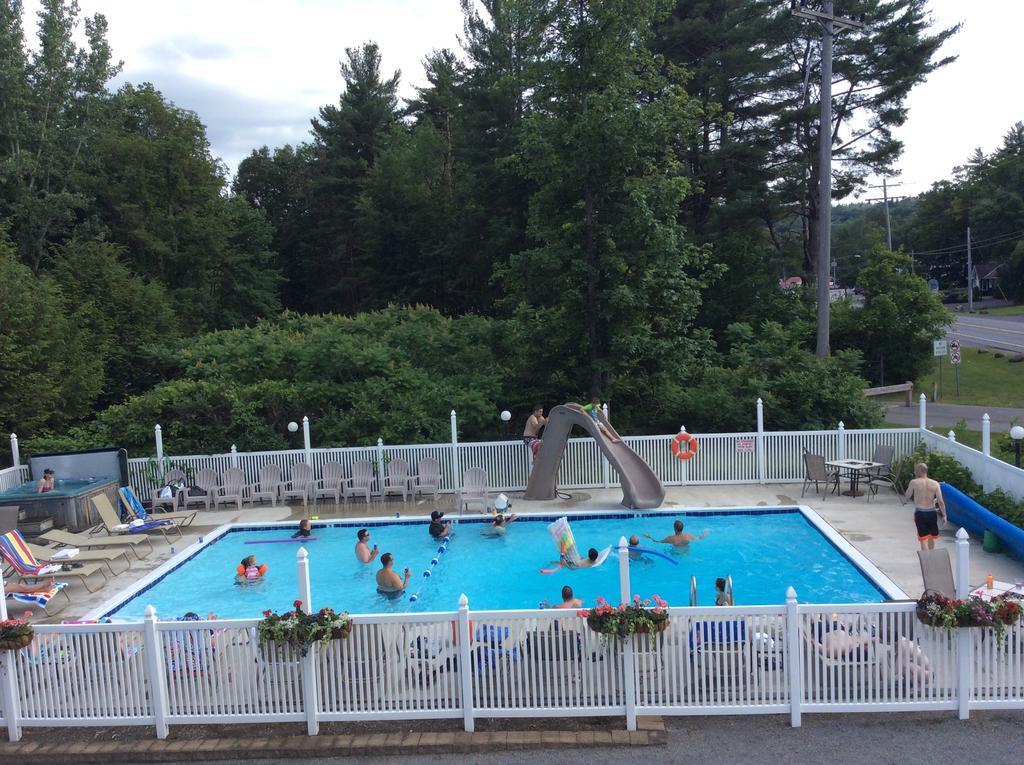 Lyn Aire Motel - Lake George Bagian luar foto
